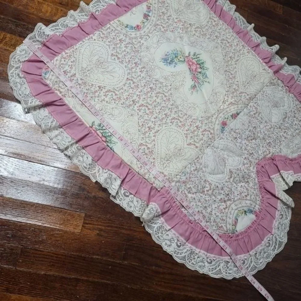 Vintage 90's Grannycore Cottagecore Pink Dainty Floral Pillowcase